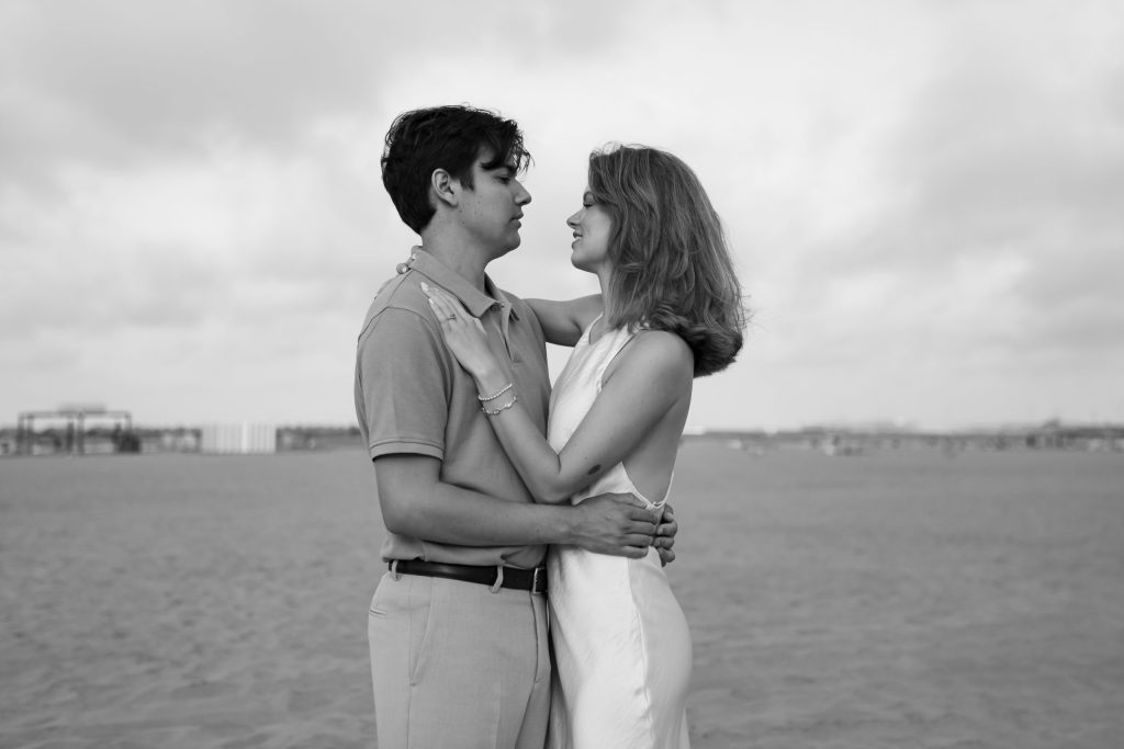 Couple Engagement Proposal photography Valencia - celebration